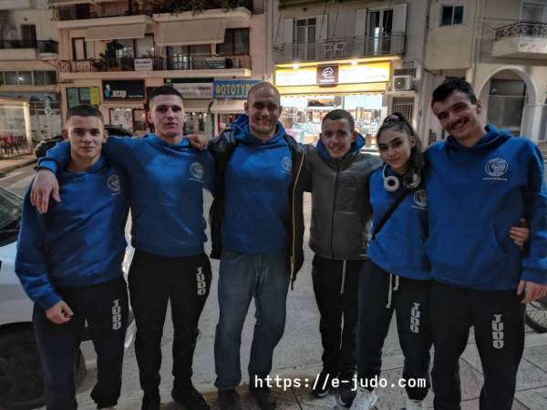 5 μαχητές στο πρωτάθλημα